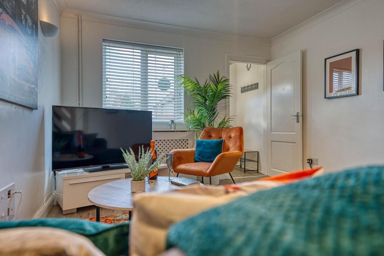 Capri 13 Sa - Contemporary 2 Bedroom House In Loughborough With Free Parking, Close To Loughborough University & M1 Motorway Exterior foto